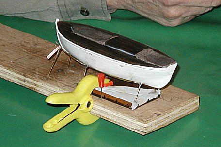 Den ferdige storbåtmodellen